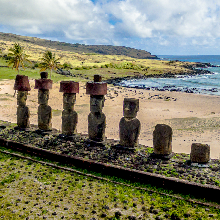 Más información sobre el artículo El Ahu y los Moais de Anakena